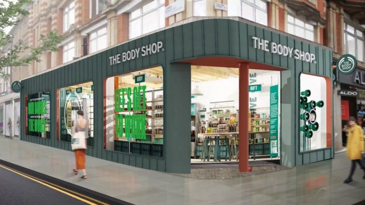 &lt;p&gt;21 września w Londynie marka otworzyła nowy sklep, w którym można m.in. napełniać wielorazowe opakowania kosmetykami (fot. FB The Body Shop)&lt;/p&gt;