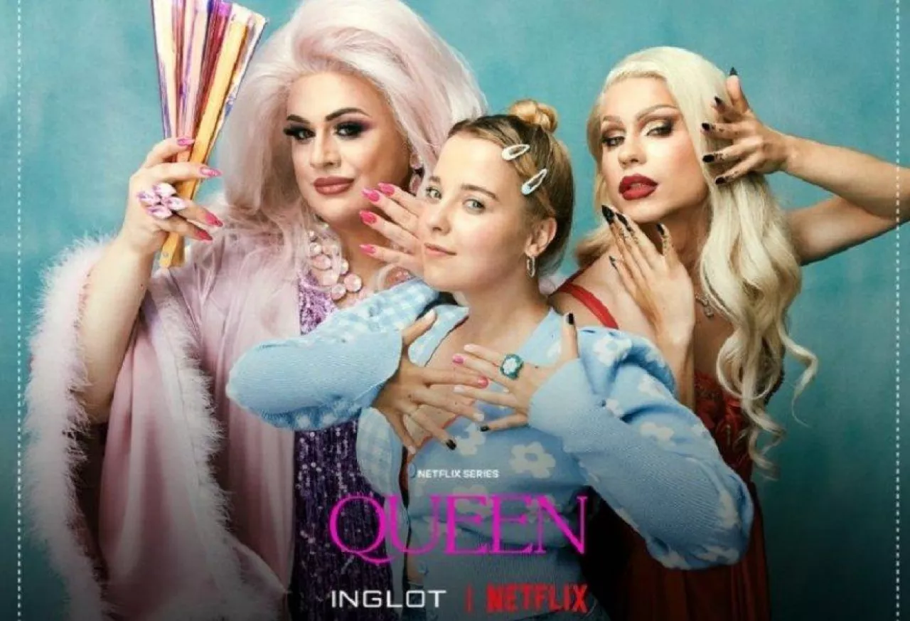 Manicure like a Queen to limitowana kolekcja Inglot i Netflix.  (fot. mat. pras. Inglot)