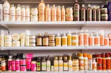 Produkty do włosów stają się coraz częściej kupowanych kosmetyków; Niemcy są, według przewidywań ekspertu, najszybciej rosnącym rynek zbytu. (Shutterstock)