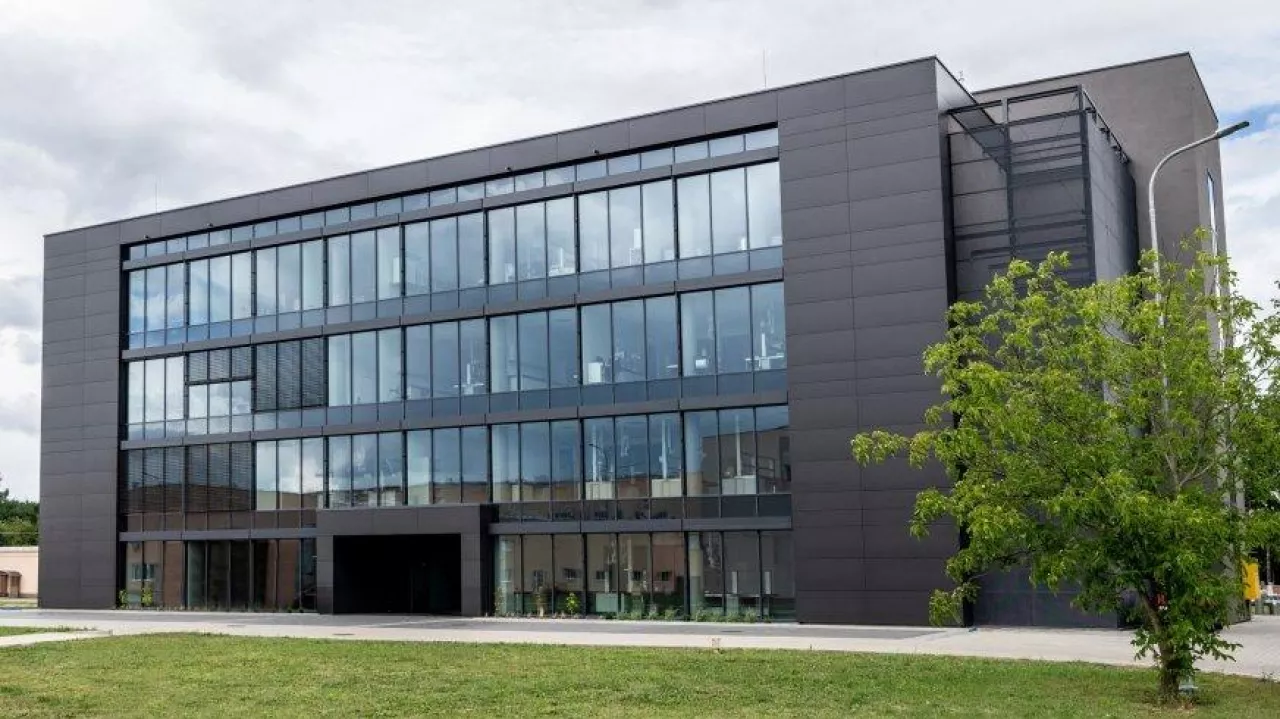 Centrum Badawczo-Rozwojowe zlokalizowane na terenie głównej siedziby firmy Inglot w Przemyślu