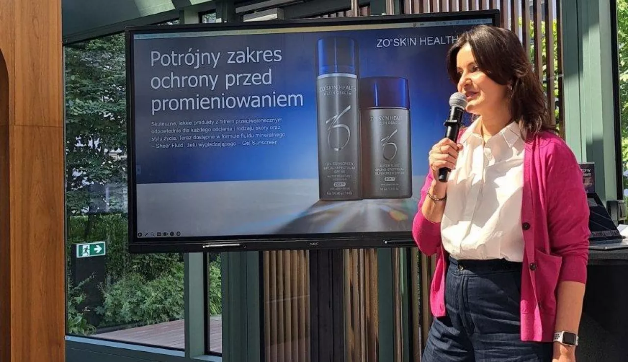 Ewa Engländer, wyłączna dystrybutorka produktów Zo Skin Health podczas premiery nowości z serii przeciwsłonecznej