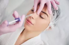 Według kosmetologów lista procedur medycznych utworzona przez środowiska lekarskie wyklucza kosmetologów z wykonywania szeregu zabiegów, do których są uprawnieni