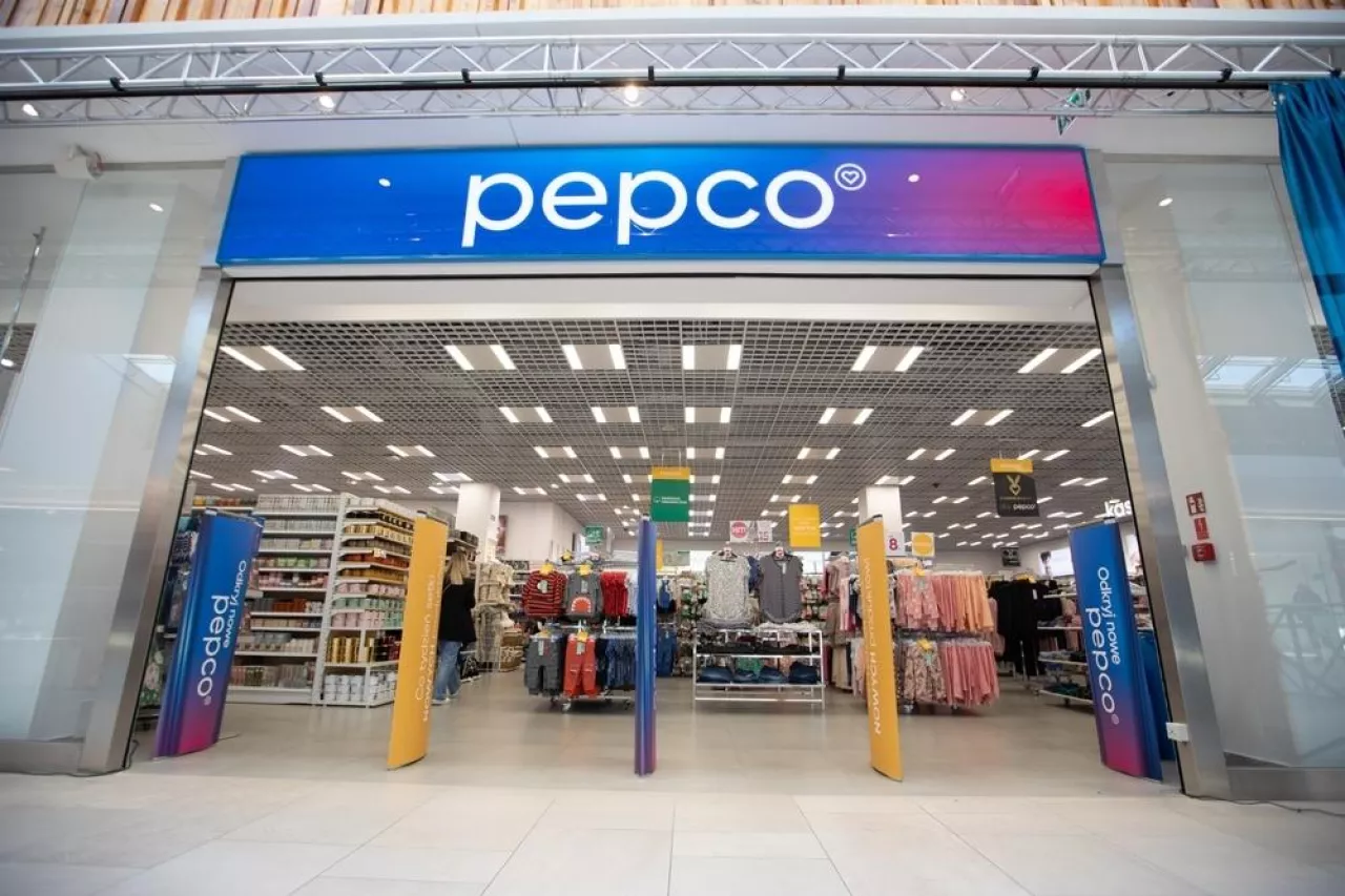 &lt;p&gt;Sieć Pepco ma w Polsce ok. 1,2 tys. sklepów. Coraz więcej z nich, oprócz tekstyliów oraz artykułów gospodarstwa domowego i wyposażenia wnętrz, oferuje także kosmetyki&lt;/p&gt;