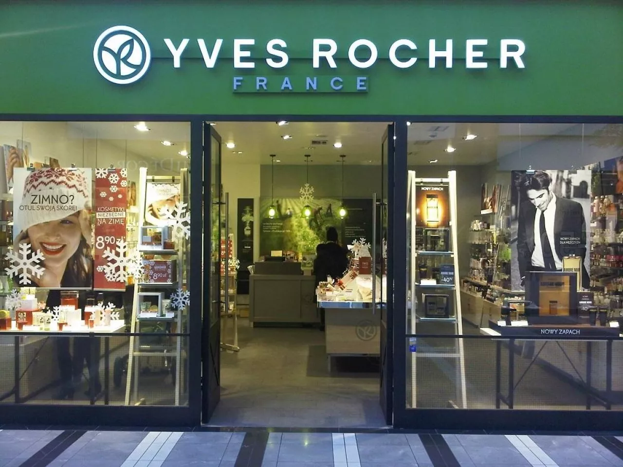 &lt;p&gt;W Polsce Yves Rocher ma 145 sklepów. Na razie nic nie wiadomo o ich ewentualnych zamknięciach.&lt;/p&gt;