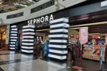 &lt;p&gt;Sephora wprowadzając nową wersję programu lojalnościowego chce mocniej zaangażować klientów i związać ich ze swoją marką.&lt;/p&gt;