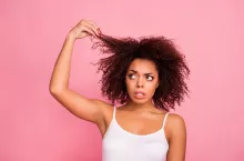 &lt;p&gt;Agresywne produkty do prostowania lub rozluźniania skrętu włosów kupuja w USA głównie czarnoskóre kobiety   &lt;/p&gt;