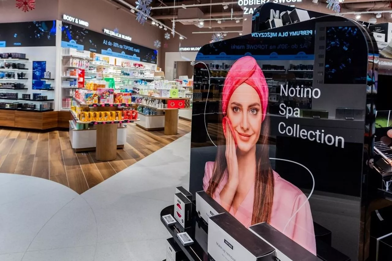 &lt;p&gt;Notino zapowiada, że będzie modernizowac swoje stacjonarne punkty sprzedaży, by dać ich klientom możliwość wykorzystania pełni korzyści, jakie oferują sklepy internetowe&lt;/p&gt;