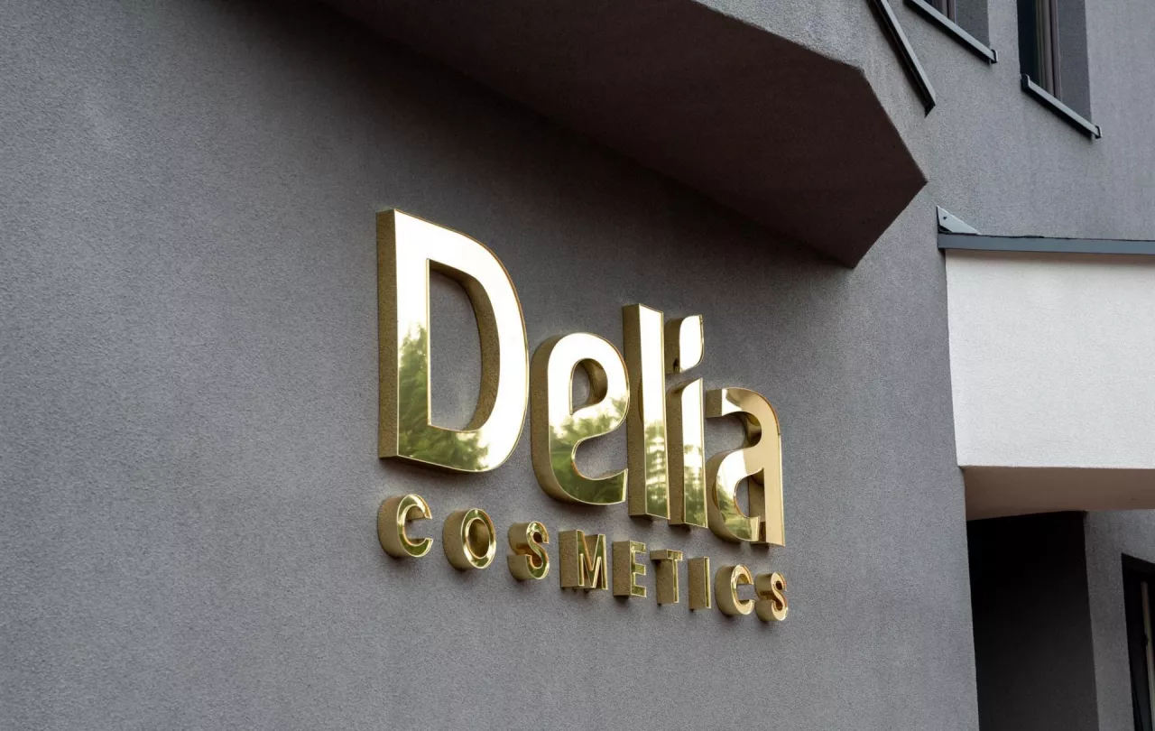 &lt;p&gt;Delia Cosmetics to polski producent kosmetyków do pielęgnacji twarzy, ciała i włosów, a także do makijażu oraz koloryzacji włosów&lt;/p&gt;
