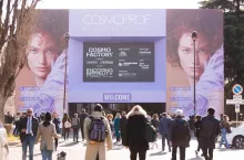 Według danych organizatora targi kosmetyczne Cosmoprof we włoskiej Bolonii odwiedziło 250 tys. uczestników