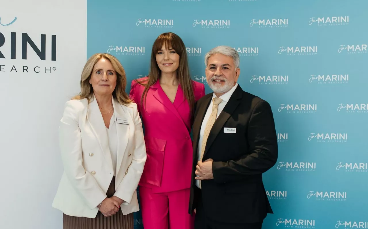 Magdalena Lamparska, ambasadorka marki Jan Marini oraz Bronagh Collins i Ricardo Valenzuela, przedstawiciele globalni marki w Polsce