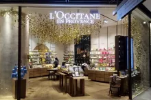 L‘Occitane oferuje swoje produkty w 2774 sklepach zloklizowanych w 90 krajach