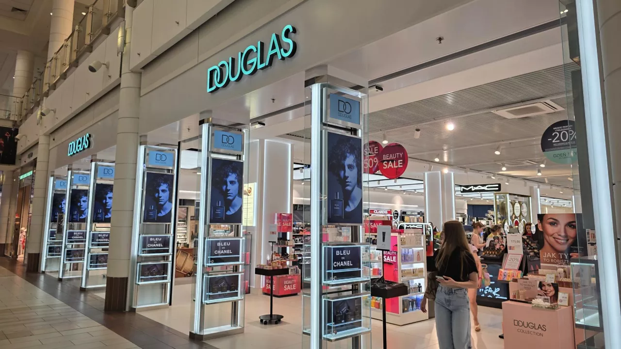 Douglas prowadzi w Polsce 150 perfumerii i sklep internetowy