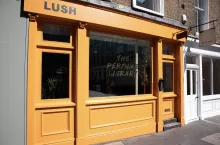 Lush Perfume Library w Londynie