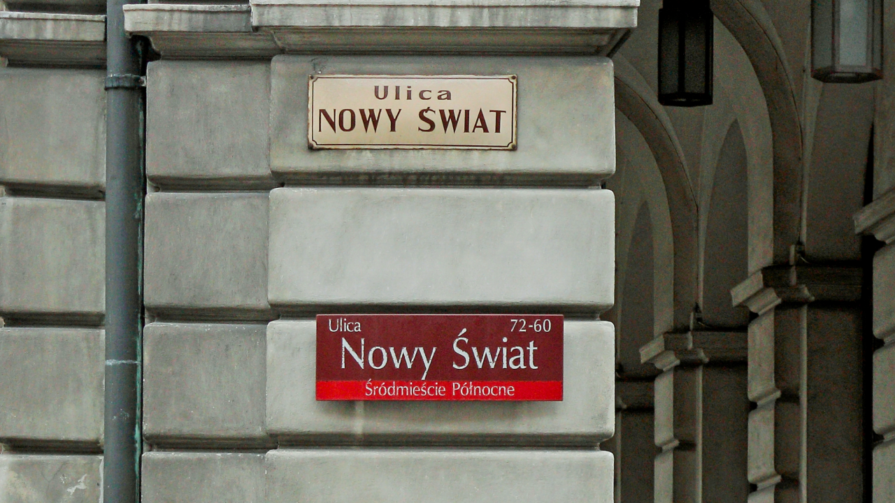 Nowy Świat to centralny warszawski deptak.