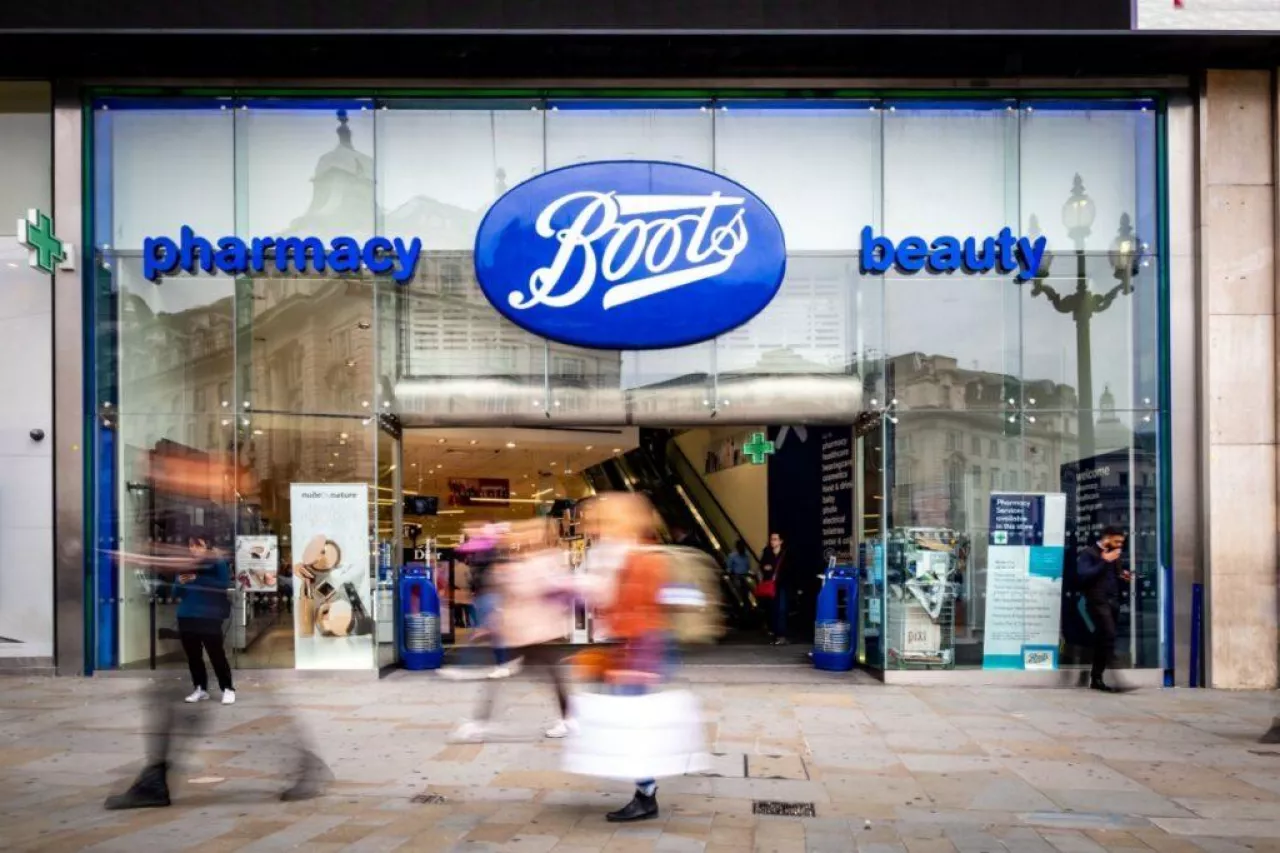 Boots odnotował wzrost sprzedaży online, a także w drogeriach stacjonarnych 