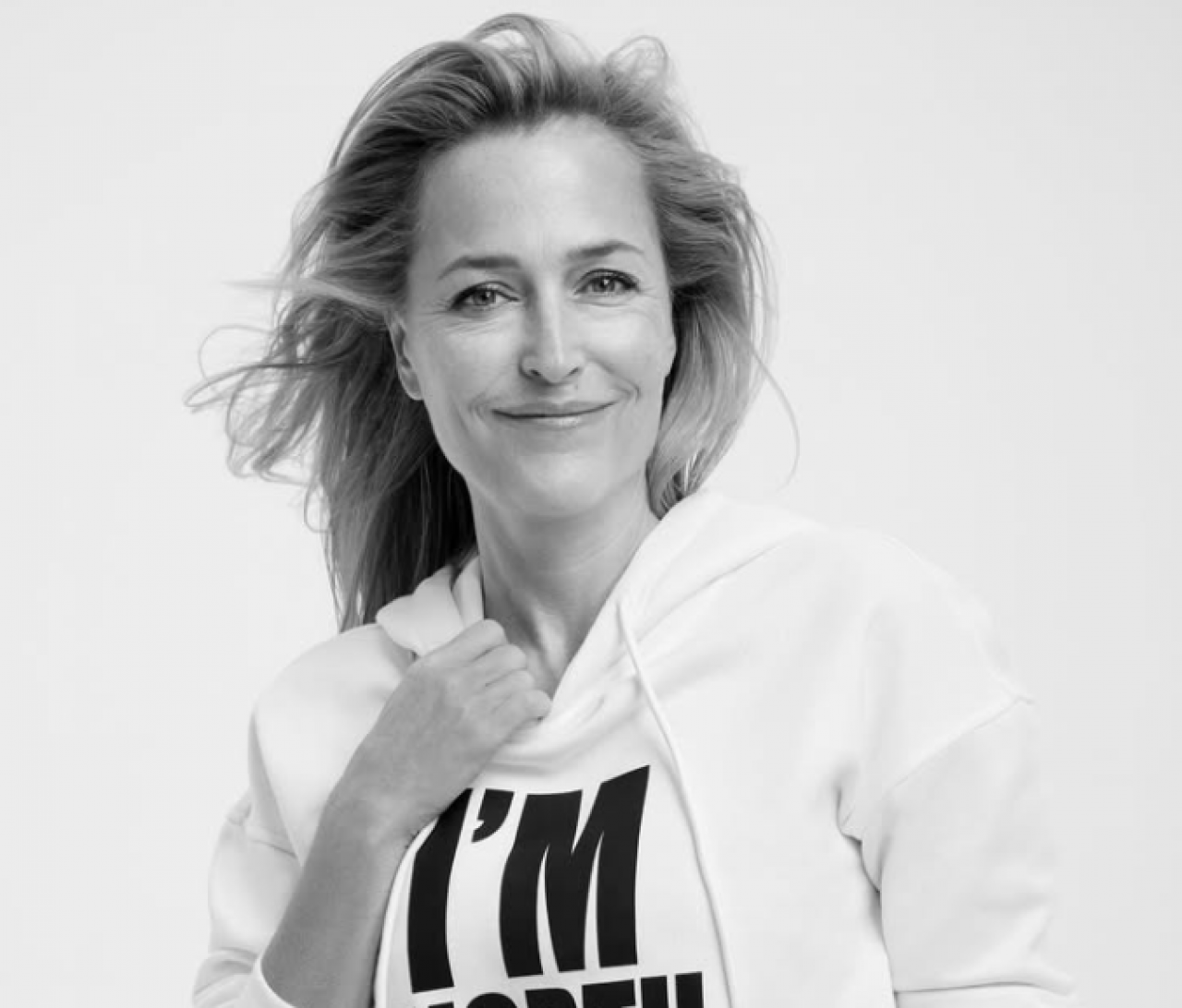 56-letnia Gillian Anderson będzie twarzą najnowszej kampanii kosmetyków z linii Age Perfect