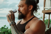 Jason Momoa nawiązał współpracę z firmą kosmetyczną Humble Brands