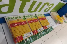 Jedną z drogerii dystrybuujących gazetki jest Natura.