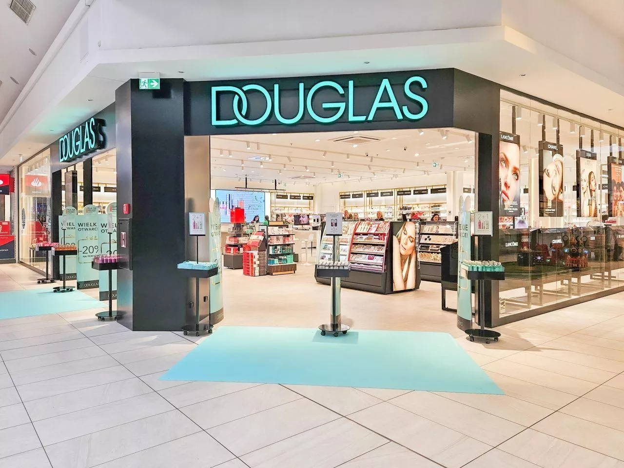 Douglas podał globalne wyniki: słabsza sprzedaż, poprawa wyniku netto ...