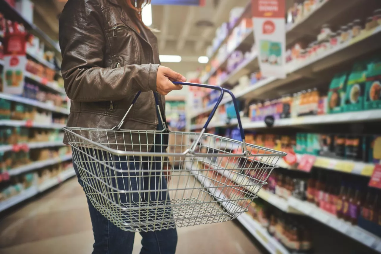 Eksperci przewidują dalszy spadek inflacji w Polsce w drugiej połowie 2025 roku