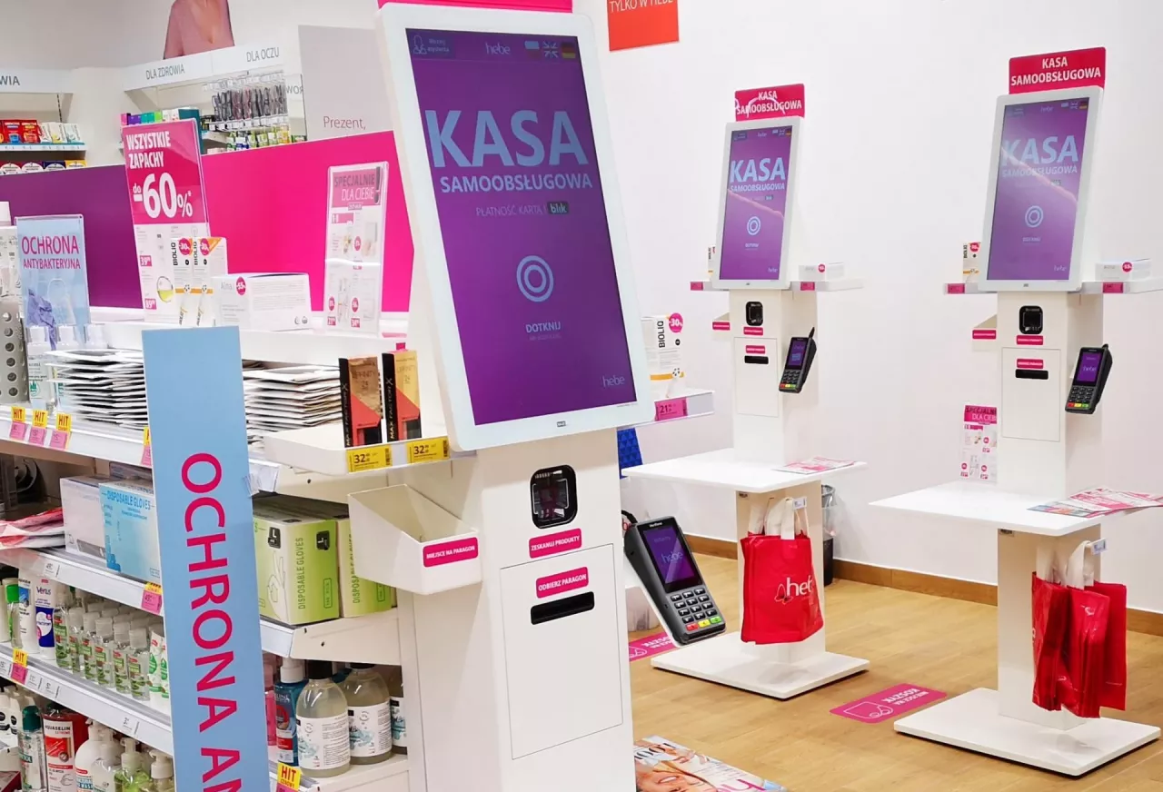 Kasy samoobsługowe są już w prawie wszystkich drogeriach — czy wszystko jest jednak lege artis?