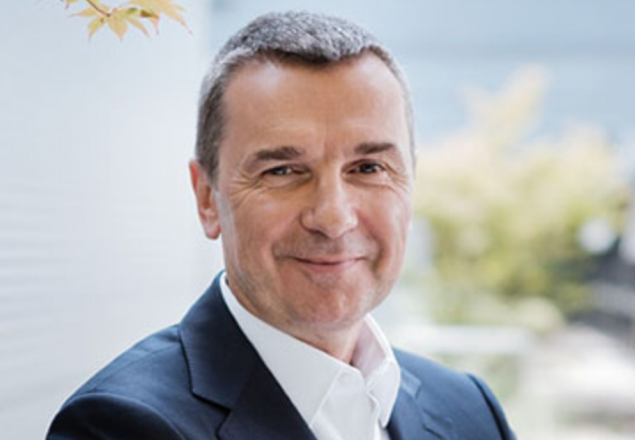 Wcześniej Janusz Kulik związany był z takimi spółkami, jak Carrefour Polska i Makro Cash&amp;Carry Polska