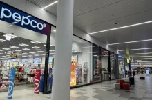 Mimo rosnącej popularności e-commerce, centra handlowe wciąż mają istotne znaczenie dla młodych konsumentów
