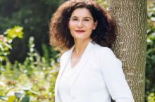 Tina Müller jest byłą dyrektor generalną Douglasa, która przejęła zarządzanie Weledą w październiku 2023 roku