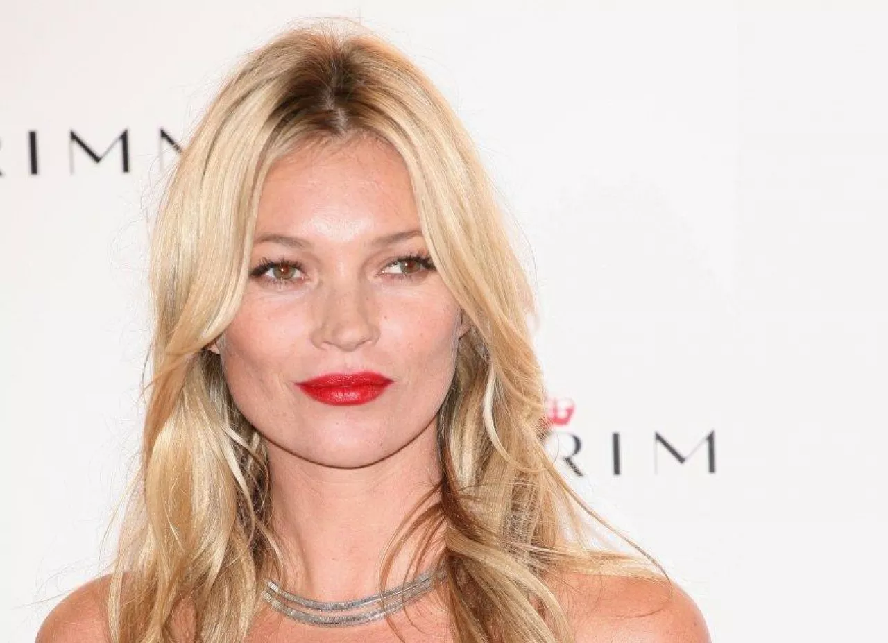 Kosmetyki Cosmoss od Kate Moss zadebiutowały na rynku w 2022 r.