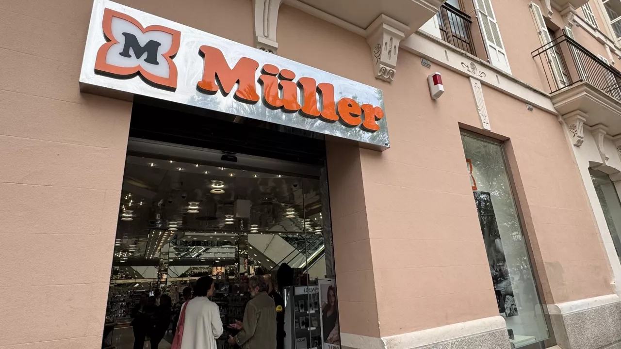 3-poziomowa drogeria Müller w Palma de Mallorca
