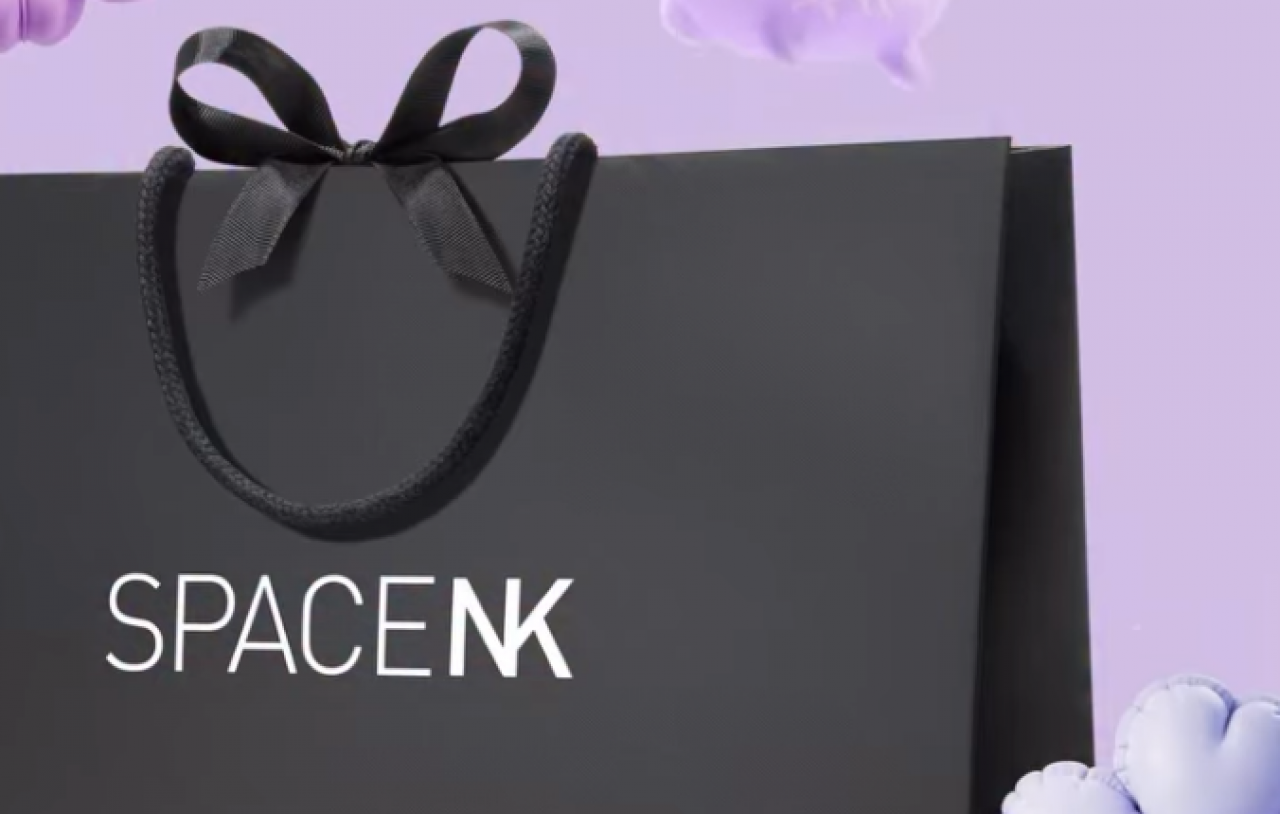 Przejęcie Space NK daje Ulta Beauty natychmiastowy dostęp do portfolio marek, sieci dystrybucji i danych klientów w Wielkiej Brytanii