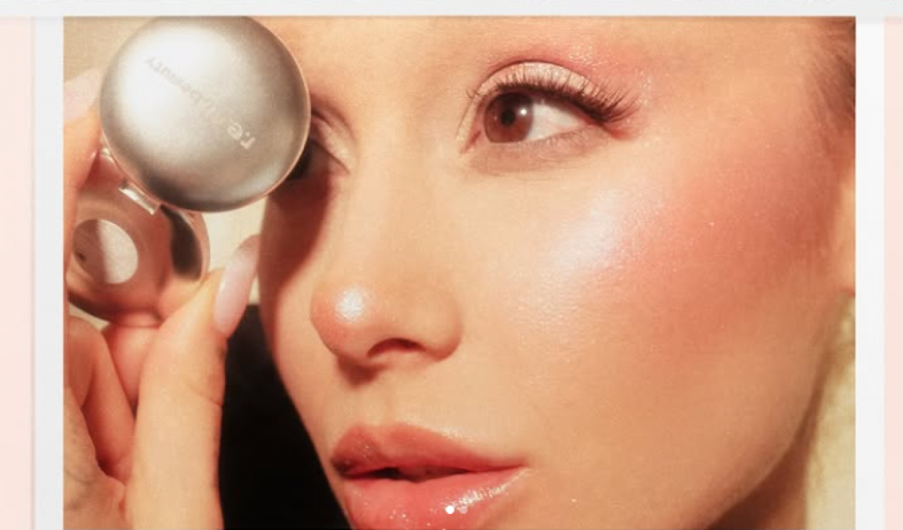 Marka R.e.m. Beauty rozpoczęła działalność w listopadzie 2021 roku, a Ariana Grande cały czas wspiera firmę swoimi kreatywnymi pomysłami i wizjami.