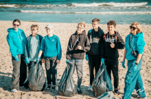 Dzięki zaangażowaniu mieszkańców, uczniów i partnerów wydarzenia – Neboa, Local Heroes, Chałupy 6 w ramach projektu „Dobry Surfer” zebrano kilogramy odpadów
