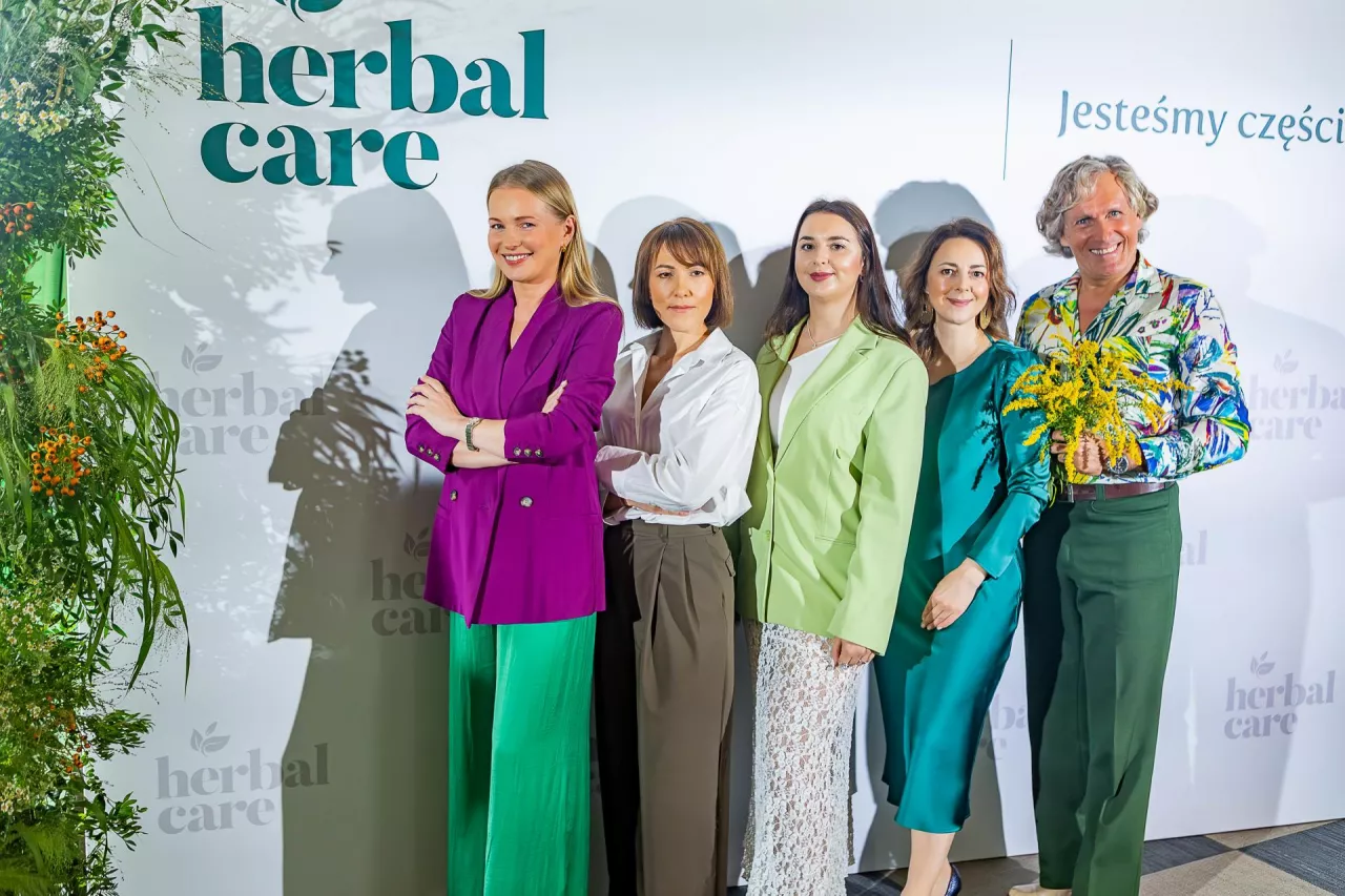 Na zdjęciu od lewej: Agnieszka Cegielska, Ewelina Zięba (Farmona), Magdalena Tabor (Farmona), Barbara Barcikowska (Quality PR), dr Artur Zagajewski