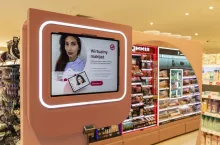Otwarta 9 października w Łodzi dwutysięczna drogeria Rossmann jest 54. drogerią działającą w tym mieście i jednocześnie jedną z ponad 400, które przejdą metamorfozę do końca 2025 roku