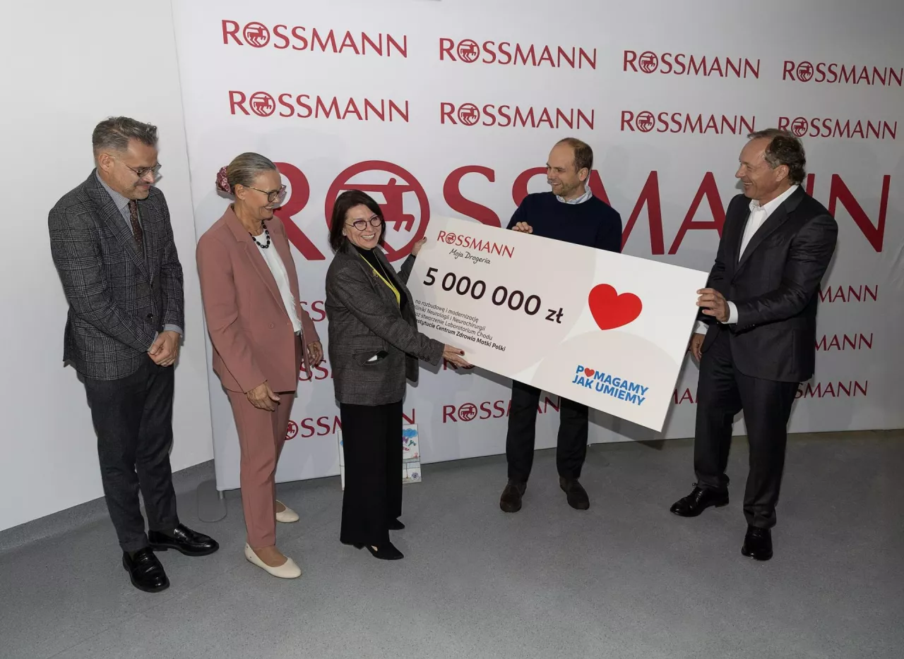 Marcin Grabara, prezes Rossmanna oraz Raoul Rossmann odwiedzili Instytut Centrum Zdrowia Matki Polki 