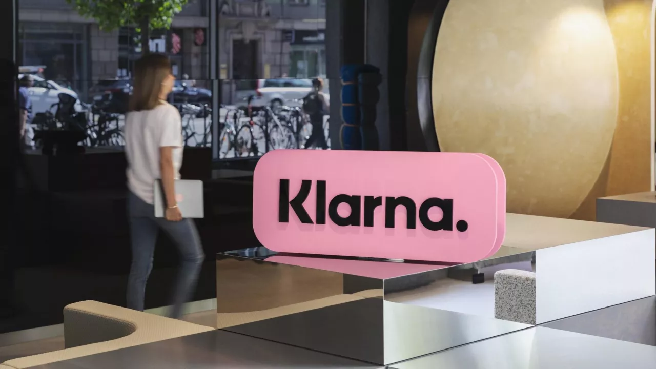 Klarna to globalna sieć płatności i asystent zakupowy oparty na sztucznej inteligencji.