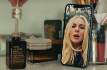 Przykład lokowania produktu, który wzburzył internautki.