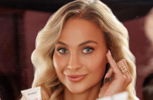 Kampania Floslek z nową ambasadorką Hanią Żudziewicz wystartowałą 12 listopada 2025