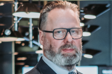 Aluminium kontra plastik. Opakowania kosmetyczne w gospodarce obiegu zamkniętego