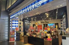 Bath &amp; Body Works od lat zaopatruje konsumentów i konsumentki w świece, spreje do ciała i płyny dezynfekcyjne.
