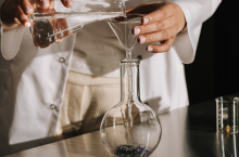 Spory patentowe w branży kosmetycznej znane są zarówno pośród niewielkich podmiotów, jak i wiodących graczy