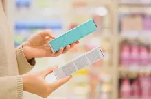 We wszystkich pięciu wersjach językowych krajowe odpowiedniki słowa „składniki” zostały zastąpione angielskim terminem<strong> </strong>„Ingredients”