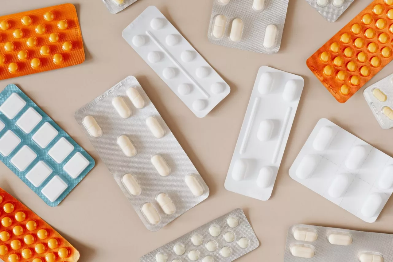 Warburg Pincus twierdzi, że sprzedaż udziałów została przeprowadzona zgodnie z obowiązującymi regulacjami, a żaden z nowych inwestorów nie uzyskał jakiejkolwiek formy kontroli nad spółką