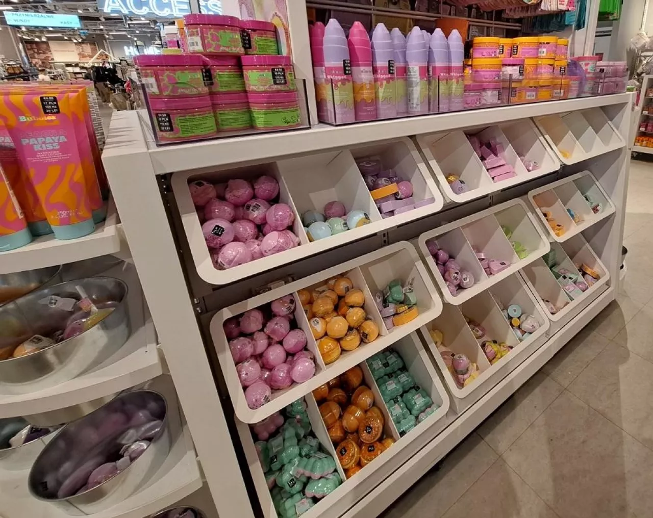 Primark od lat ma w ofercie spory segment kosmetyczny.