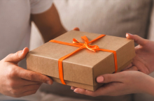 Jednym z najczęściej wybieranych prezentów na walentynki pozostają perfumy – damskie, męskie, jak i unisex