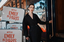 Lily Collins popularność i rozpoznawalność przyniosła główna rola w serialu Netflixa “Emily w Paryżu”