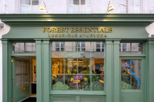 Indyjska marka została przejęta przez The Estée Lauder Companies.