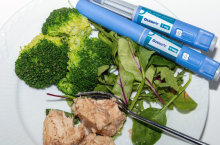 Obecnie Ozempic i jego następcy to nie tylko leki, ale też katalizator wydatków w innych kategoriach (w tym żywność i wspomaganie diety)