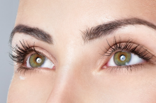 W niedalekiej przyszłości stosowanie analogów prostaglandyn w kosmetykach do pielęgnacji brwi i rzęs może zostać ograniczone lub zakazane.